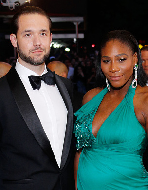 NEW YORK, NY - MAY 01:  Alexis Ohanian and Serena Williams at 'Rei Kawakubo/Comme des GarÁons:Art of the In-Between' Costume Institute Gala at Metropolitan Museum of Art on May 1, 2017 in New York City.  (Photo by Jackson Lee/FilmMagic)