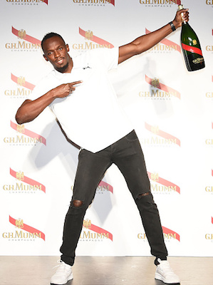 TOKYO, JAPAN - NOVEMBER 14:  Usain Bolt attends the G.H. Mumm Champagne promotion at Nicoffare on November 14, 2017 in Tokyo, Japan.  (Photo by Jun Sato/WireImage)