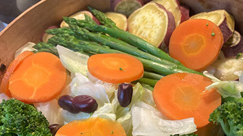 混ぜるだけで超簡単！　調味料ソムリエおすすめの「蒸し野菜絶品ソース」3種とは？の画像1