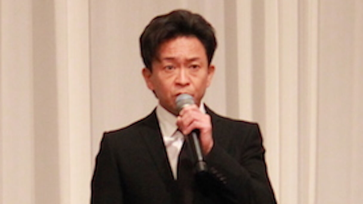 元メンバー、山口達也の謝罪会見でのTOKIO・城島茂の画像